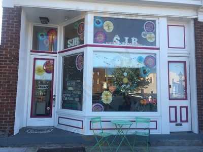 Saadia's Juice Box & Yoga Bar, Richmond