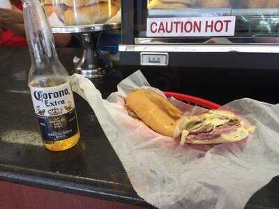 Manolo & Rene Cafeteria, Miami