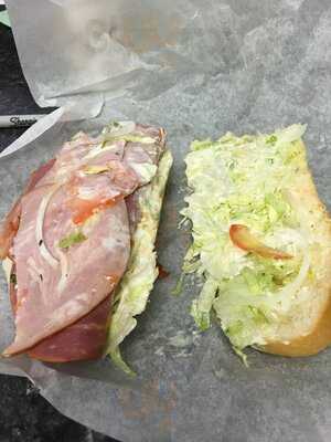 Grum's Sub Shoppe, Cleveland