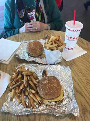 Five Guys, Tucson