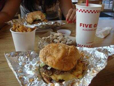 Five Guys, Miami