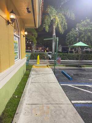 Pollo Tropical, Miami