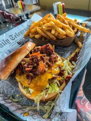 Bus Stop Burgers and Brewhouse, Minneapolis