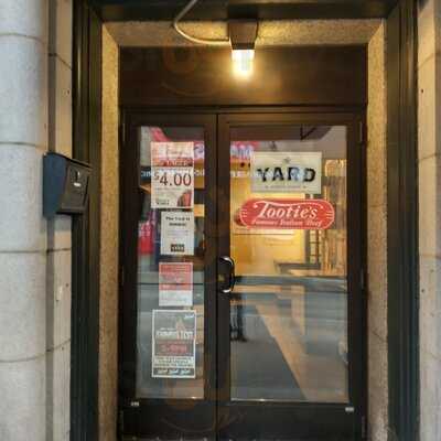 Tooties Famous Italian Beef Restaurant, Pittsburgh