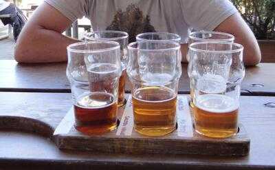 Lucky Labrador Beer Hall, Portland