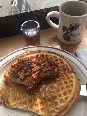 Fat's Fried Chicken & Waffles, Seattle