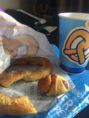 Auntie Anne's, Miami