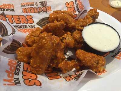 Hooter's Restaurant - Jackson Place, Indianapolis