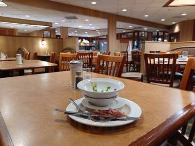 Miss Sheri's Cafeteria, Saint Louis