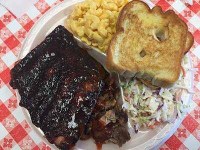 Hog Wild Pit Bar-b-q