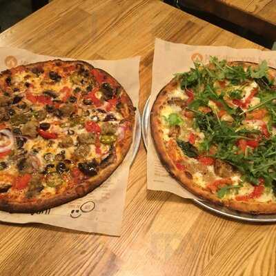 Blaze Pizza, Philadelphia