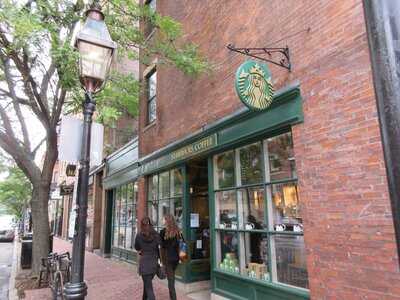 Starbucks, Boston