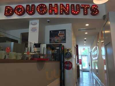 3Dough5 Doughnuts and Coffee, Miami