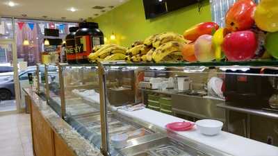 Mis Antojitos Juice Bar, Bronx