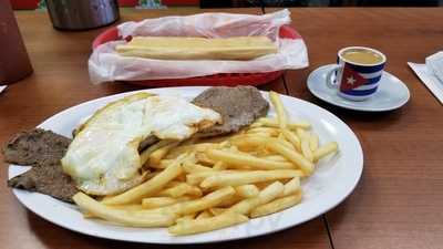 Cilantros Cafeteria Cubana