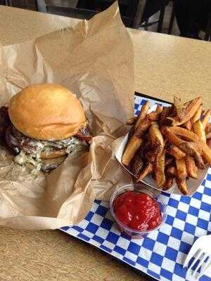 Blue Moon Burgers, Seattle