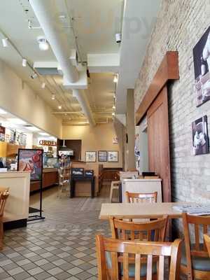 Bruegger's Bagels, Minneapolis