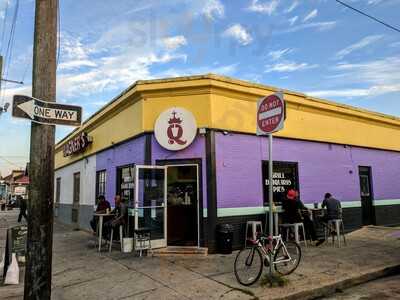 Queenie's on St Claude, New Orleans