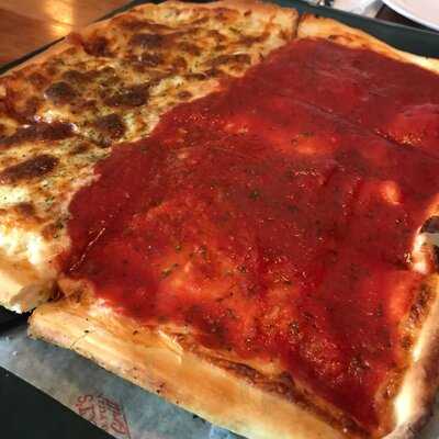 Joe Santucci's Square Pizza Bar & Grill, Philadelphia