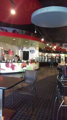 Yolotti Frozen Yogurt, Tulsa