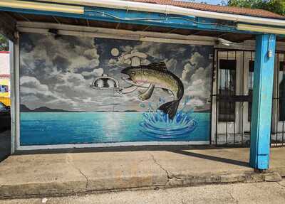 Fish & Chicken Inn, Columbus