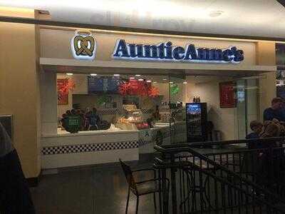 Auntie Anne's, Los Angeles