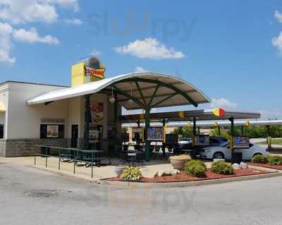 Sonic Drive-In, Saint Louis