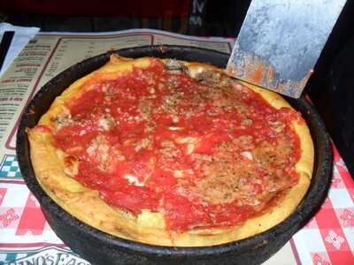 Gino's East, Chicago