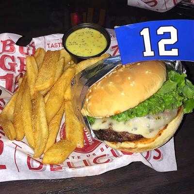 Red Robin Gourmet Burgers, Seattle