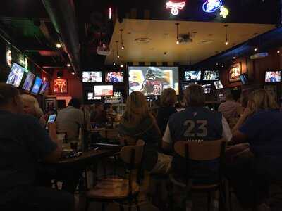 Buffalo Wild Wings, Minneapolis