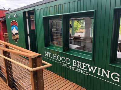 Mt. Hood Brewing Co. Tilikum Station, Portland