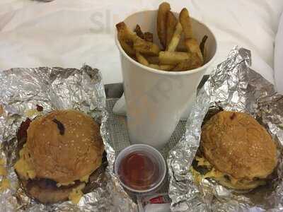 Five Guys, Miami