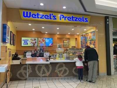 Wetzel's Pretzels, Denver