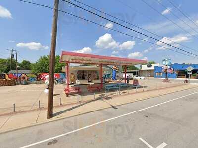 Lola's Gypsy Caravan, Tulsa