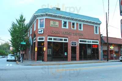 Dark Horse Tavern & Grill