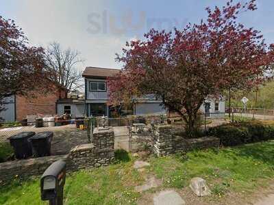 Township Fields & Tavern, Cincinnati