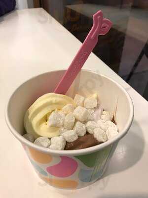 Yogurtland