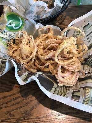 Wahlburgers, Pittsburgh