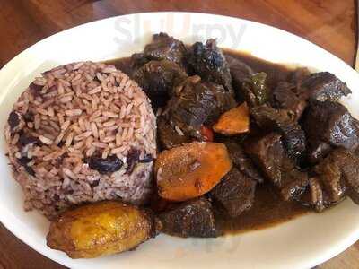 Lorna's Caribbean & American Grille