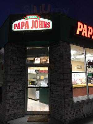 Papa Johns Pizza, Boston