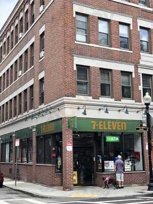 7-Eleven, Boston