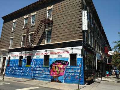 Calabria Pizza, Brooklyn