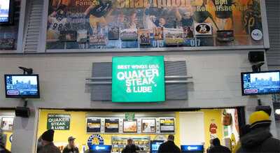 Quaker Steak & Lube, Pittsburgh