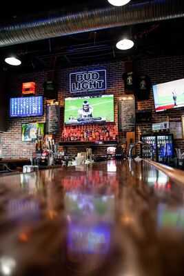 Bommar's Sports Bar and Grill, Saint Louis