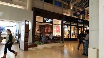 Godiva Chocolatier, Boston