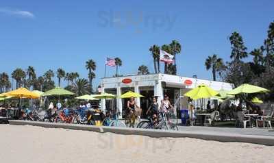 Perry’s Cafe & Beach Rentals, Santa Monica