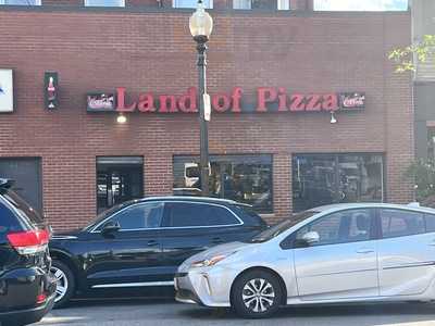 Land of Pizza, Boston