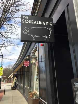 The Squeeling Pig, Boston