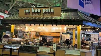 Au Bon Pain, Boston