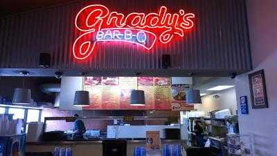 Grady's Bar-B-Q East Side, San Antonio